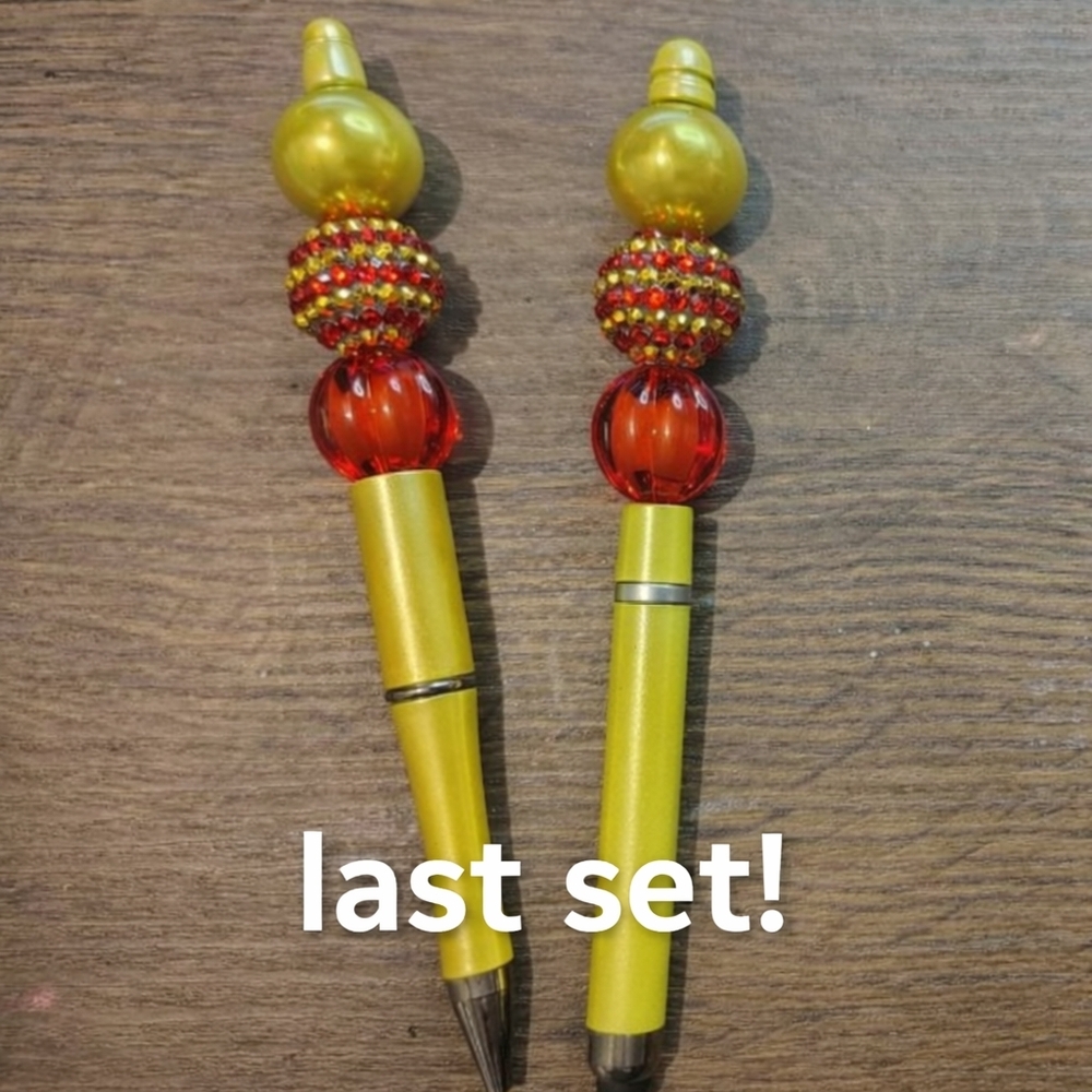🩰 1 Beaded Pen And 1 Beaded Styles